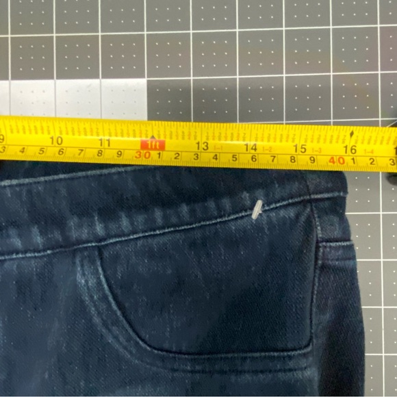 Spanx Dark Wash Skinny Ankle Jeans Large - Picture 7 of 10